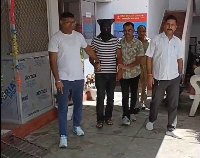 पुलिस का नशा माफियाओं पर बड़ा प्रहार, 70 लाख की हेरोइन के साथ तस्कर गिरफ्तार