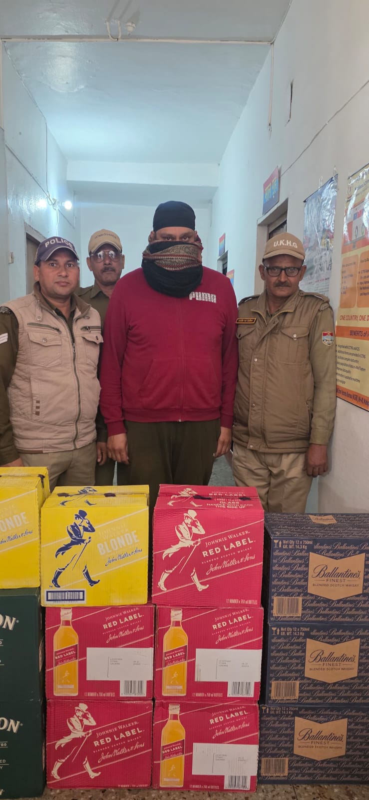 हल्द्वानी में लग्जरी कार से अंग्रेजी शराब की तस्करी का भंडाफोड़, XUV700 जब्त, एक तस्कर गिरफ्तार