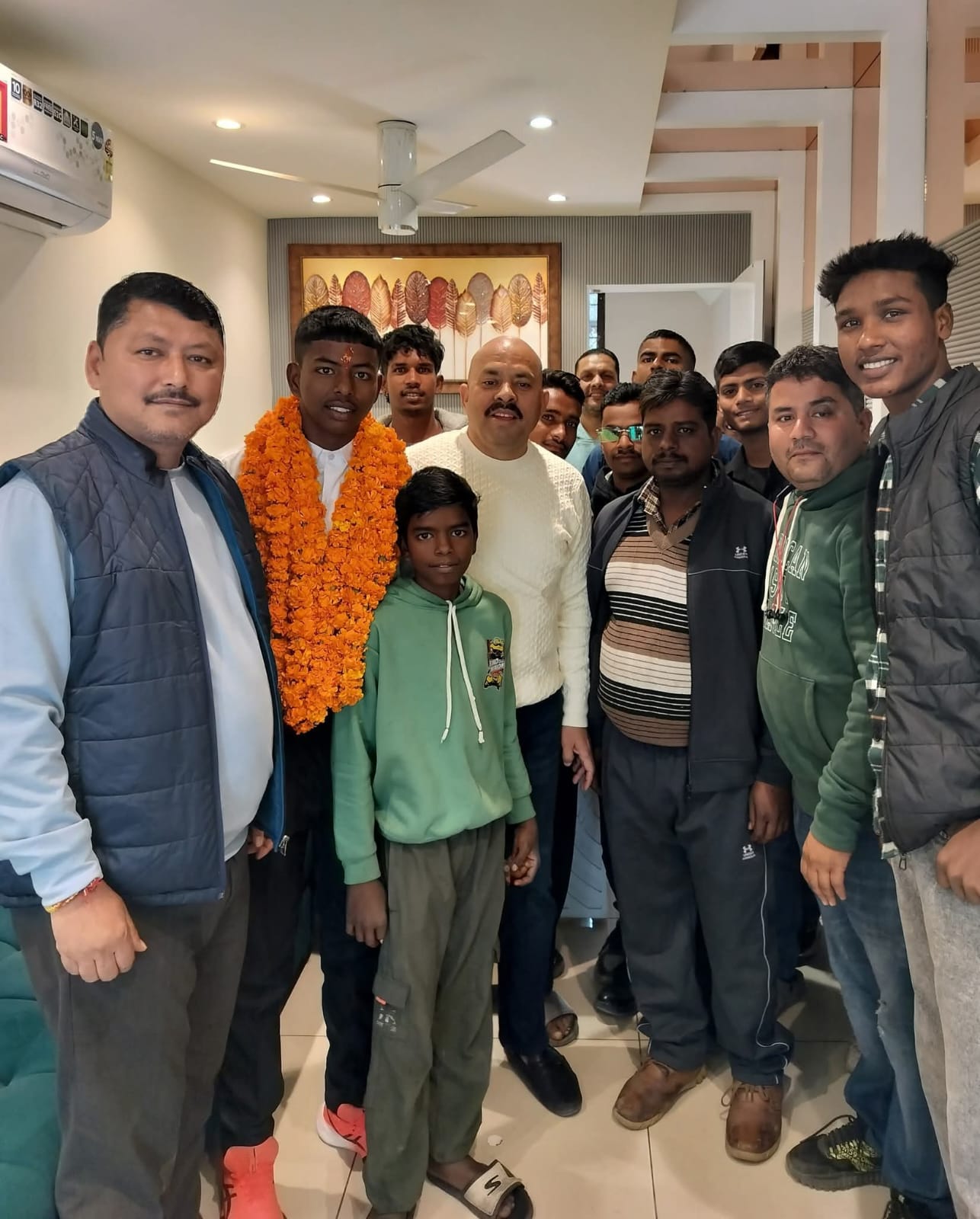 हल्द्वानी: चाय वाले का बेटा बना अग्निवीर, राजपुरा क्षेत्र में खुशी की लहर