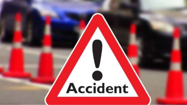 बरेली के पर्यटकों की कार 10 मीटर गहरी खाई में गिरी, पांच चोटिल